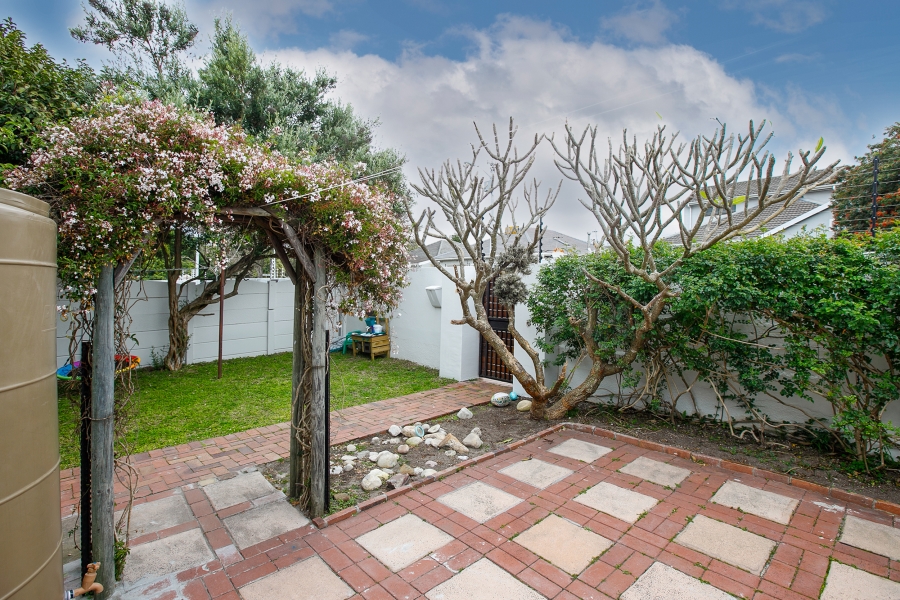 3 Bedroom Property for Sale in Claremont Western Cape